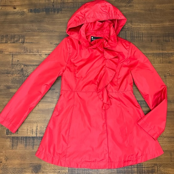 Rothschild Girls Lightweight Red Jacket Ruffle Size 10/12 - Picture 1 of 4